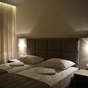 https://colibri.hotelschalkidiki.net