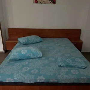 https://quiet-garden-1st-floor.bucharesthotelsnow.com
